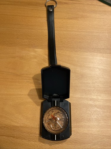 Kompass metall militärisch - /,